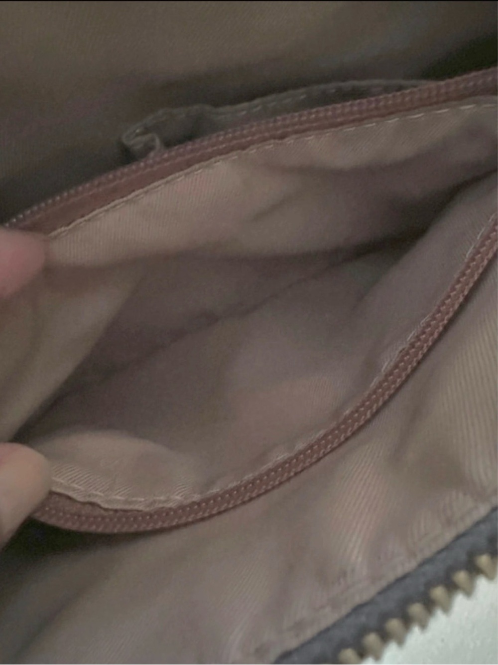 The Sak Leather Crossbody Bag - Picture 9 of 10